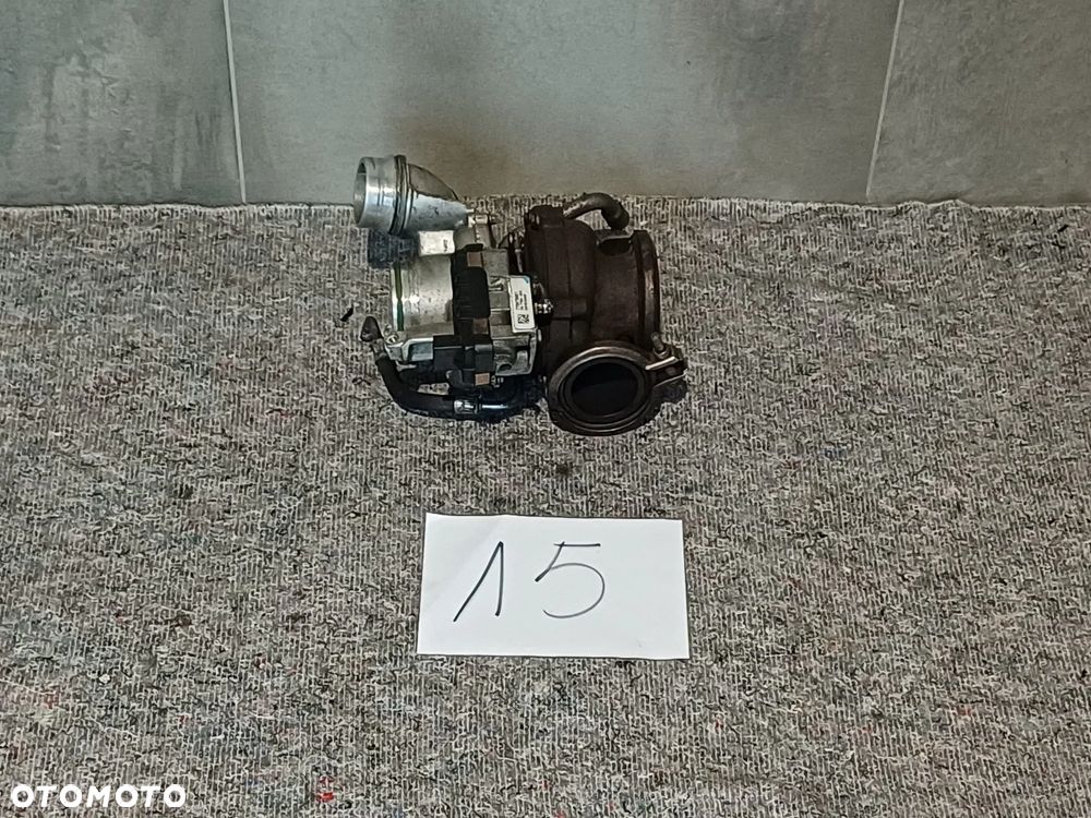 NR 15 Turbina Turbosprężarka nastawnik do BMW X5 E70 3.0 - 1