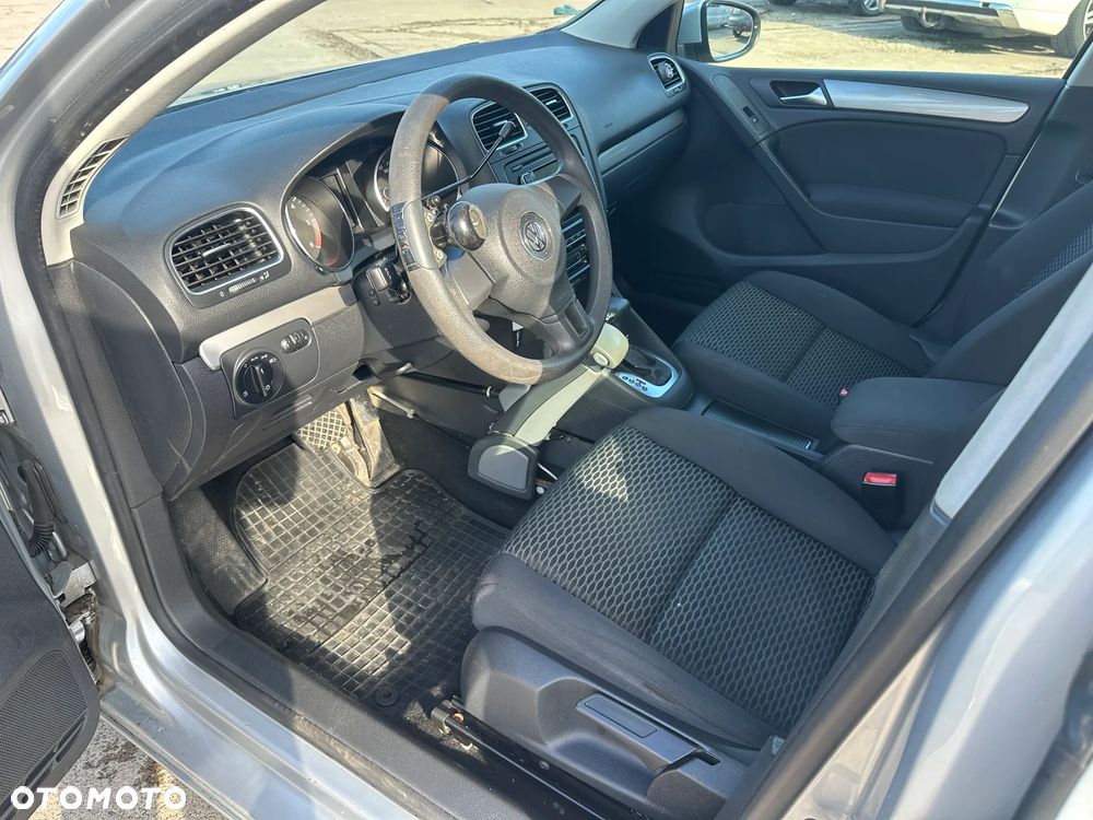 Volkswagen Golf - 5