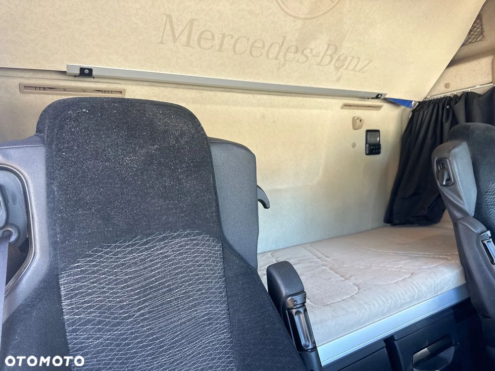 Mercedes-Benz ACTROS - 13