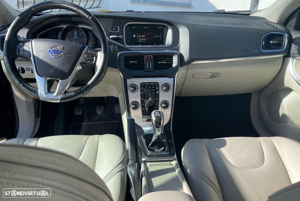 Volvo V40 2.0 D2 Volvo Ocean Race - 14