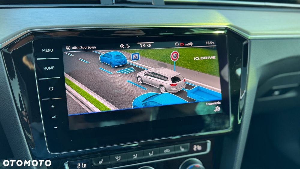 Volkswagen Passat 2.0 TDI SCR DSG Elegance - 24