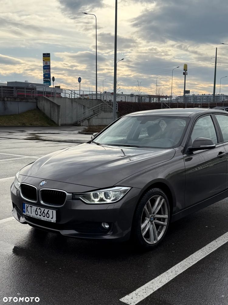 BMW Seria 3 316d - 5