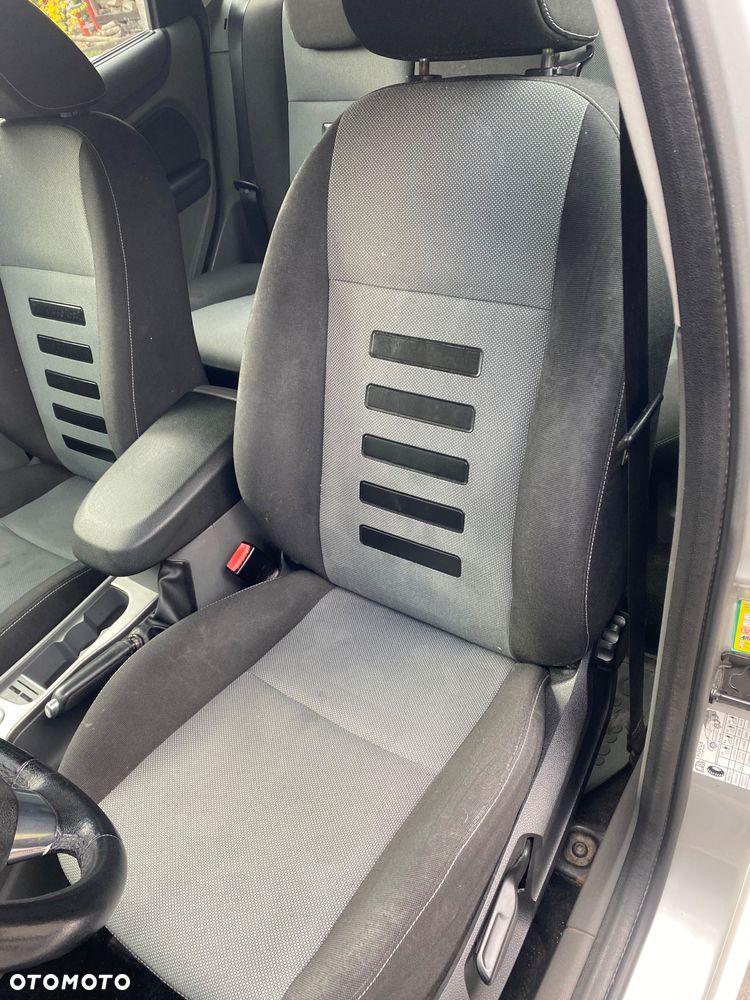 Ford Focus 1.6 Gold X - 6