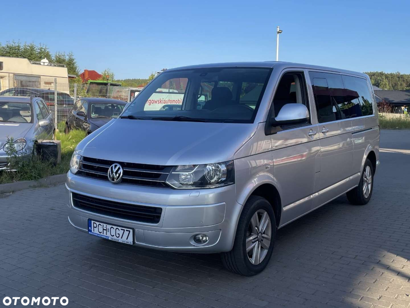 Volkswagen Caravelle - 3