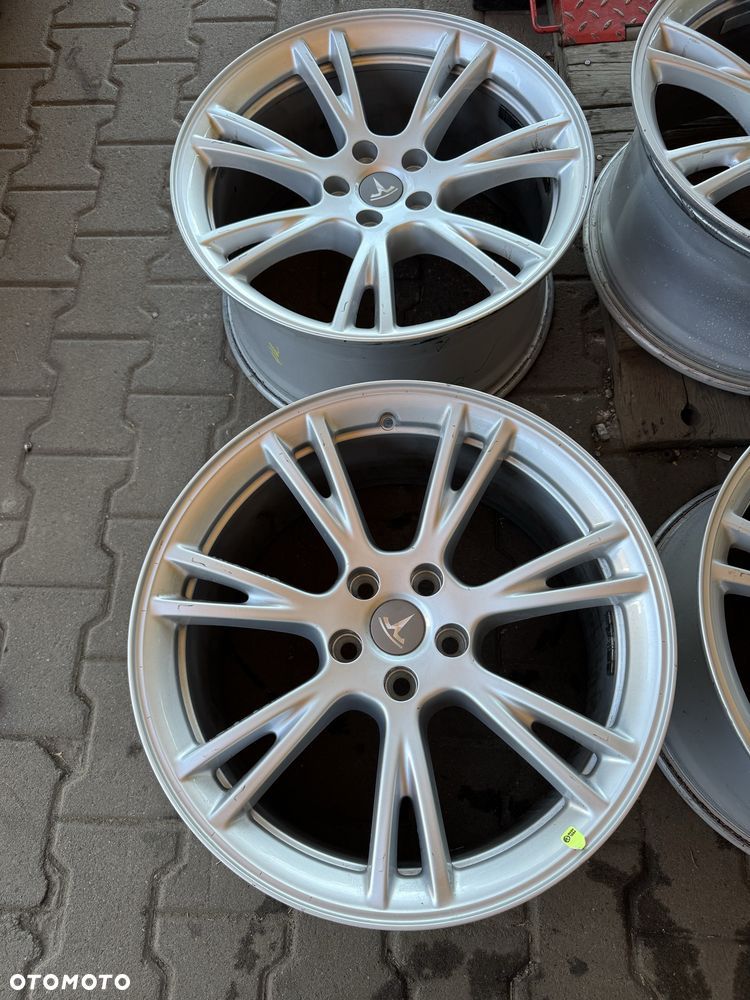 Felgi aluminiowe oryginał Tesla 5x114,3 9,5x19 et45 - 3