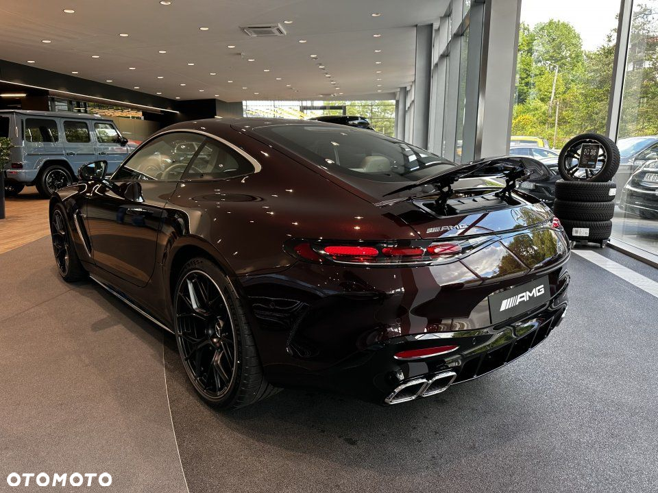 Mercedes-Benz AMG GT - 3