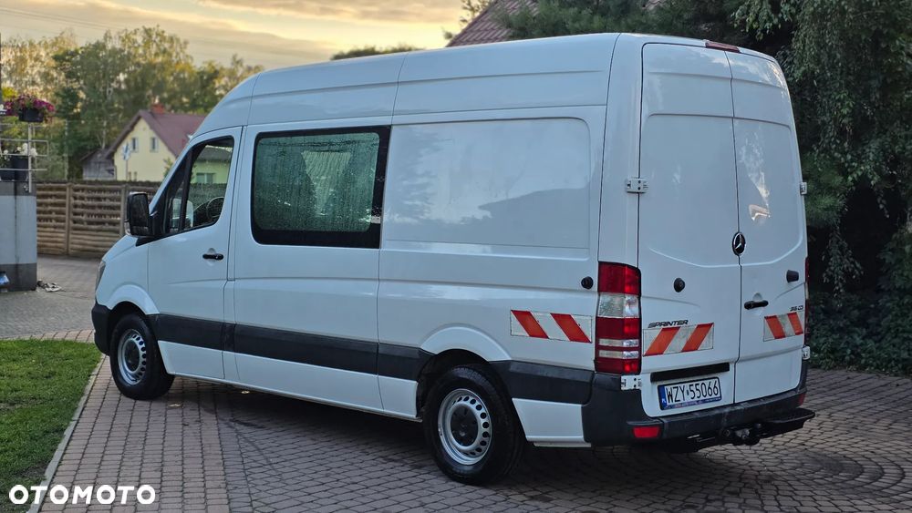 Mercedes-Benz Sprinter - 4