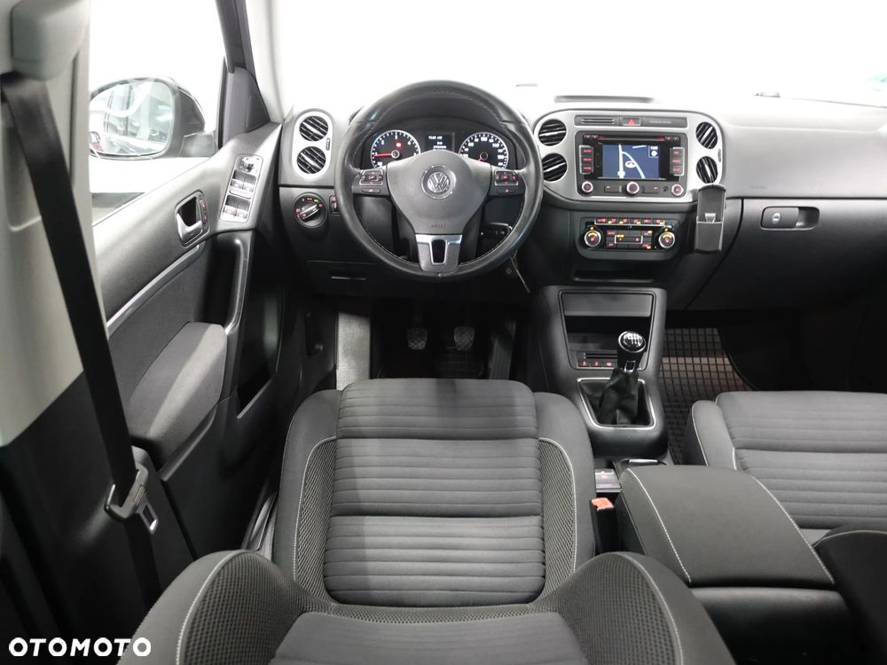 Volkswagen Tiguan 2.0 TDI DPF BlueMotion Technology Cup Sport & Style - 28