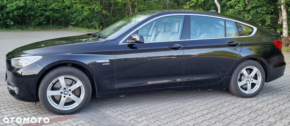 BMW 5GT - 5