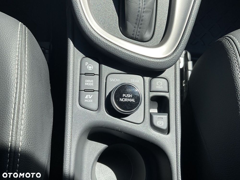 Toyota Yaris Cross - 19