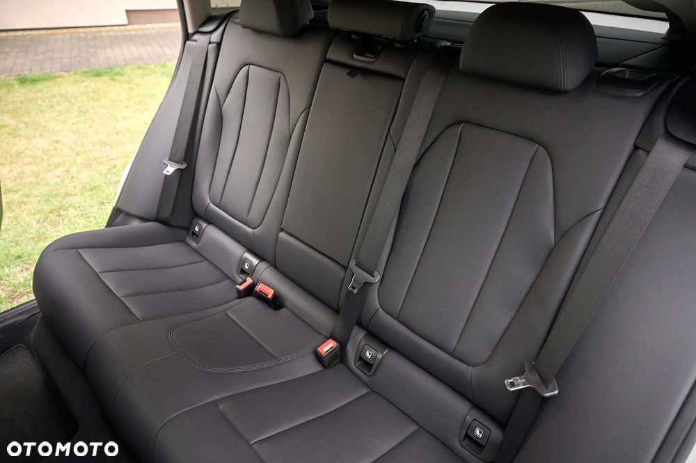 BMW X4 xDrive20i GPF sport - 28