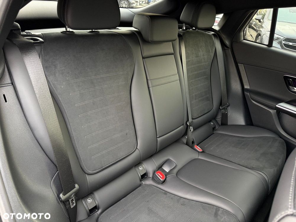 Mercedes-Benz GLC 220 d mHEV 4-Matic AMG Line - 27