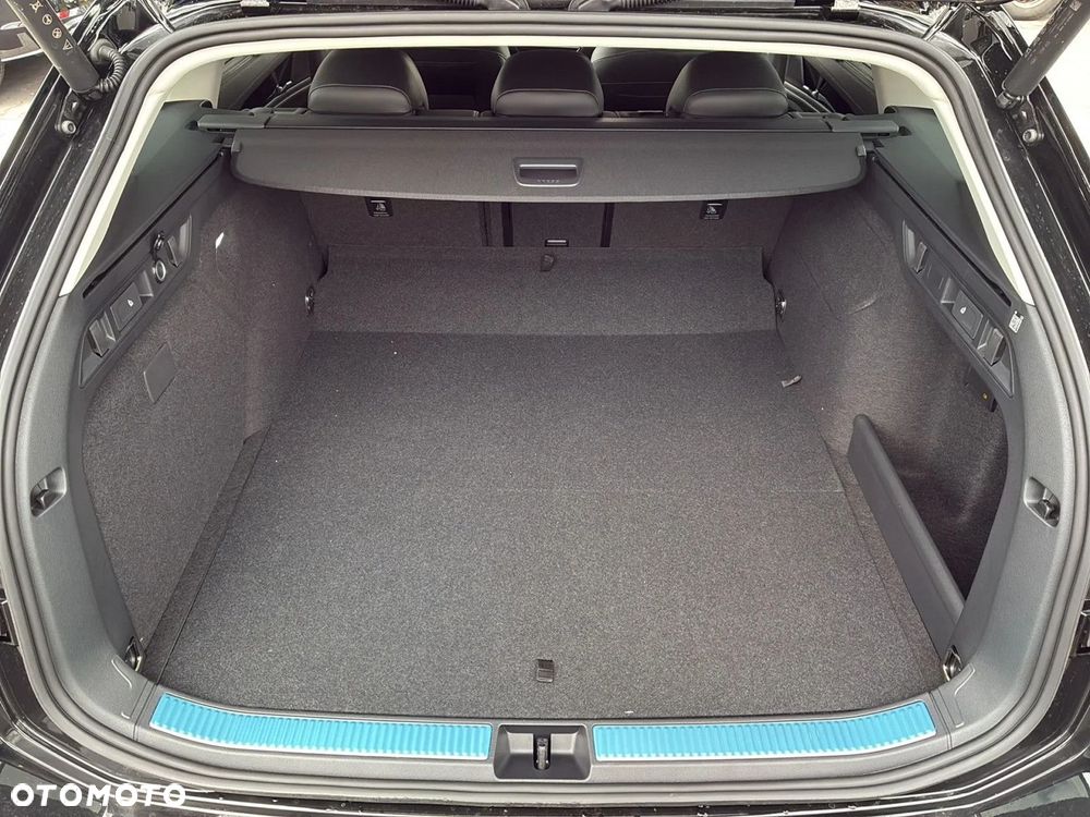 Volkswagen Passat - 19