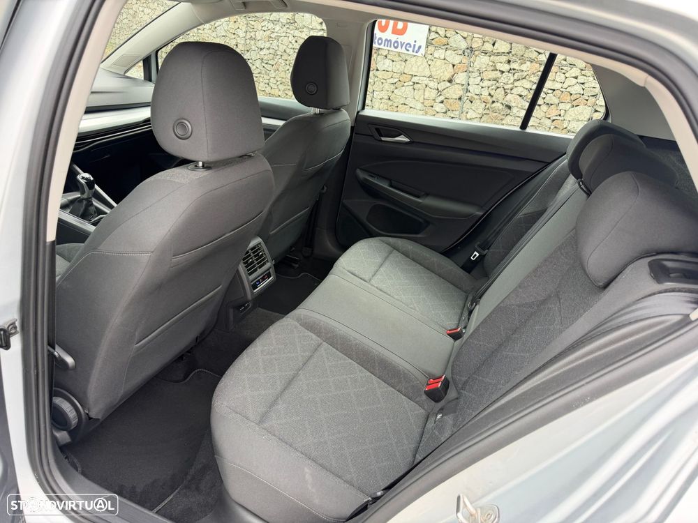 VW Golf 2.0 TDI Conceptline - 12