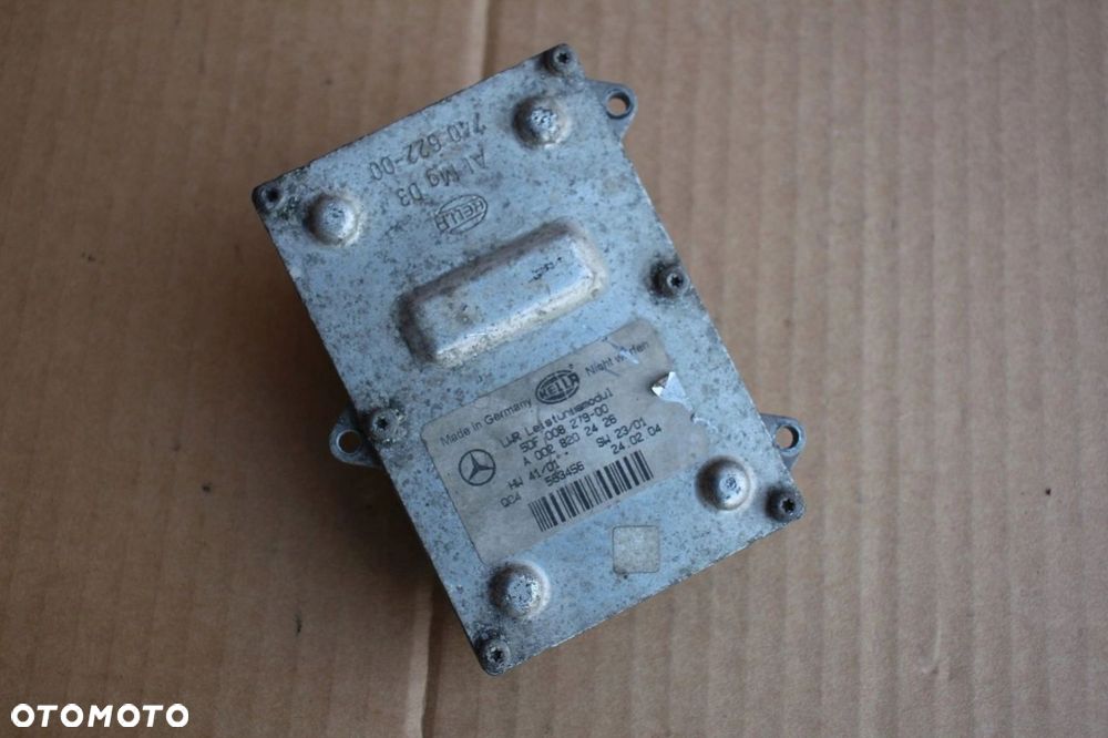 Moduł skrętu Lampy przód przedniej XENON Mercedes w211 0028202426 - 1