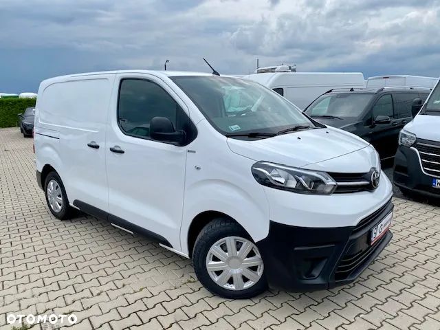 Toyota Proace - 1