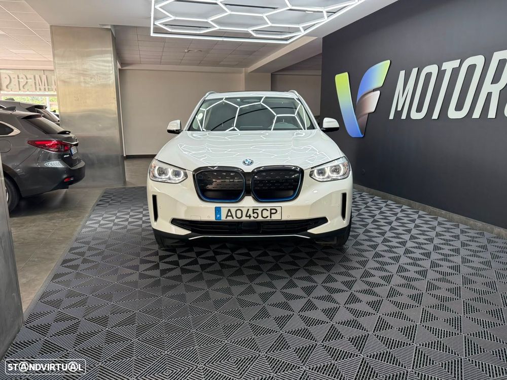 BMW iX3 Impressive - 4