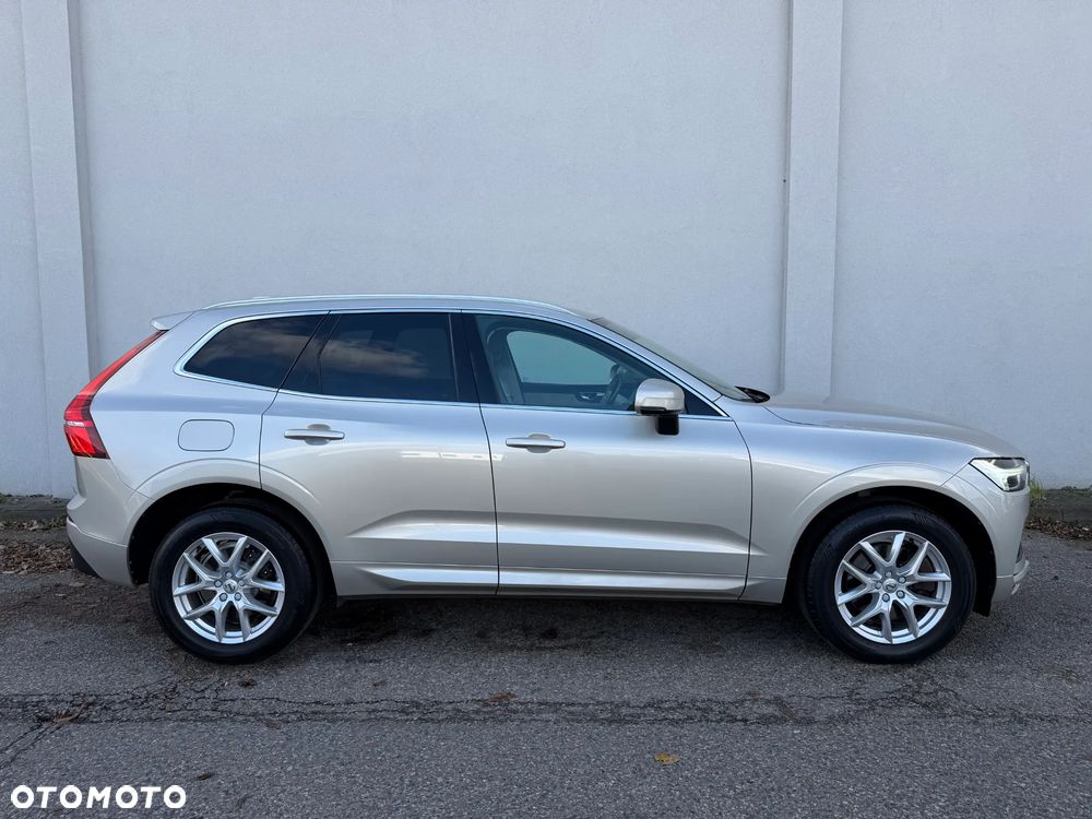 Volvo XC 60 D4 AWD Momentum - 10