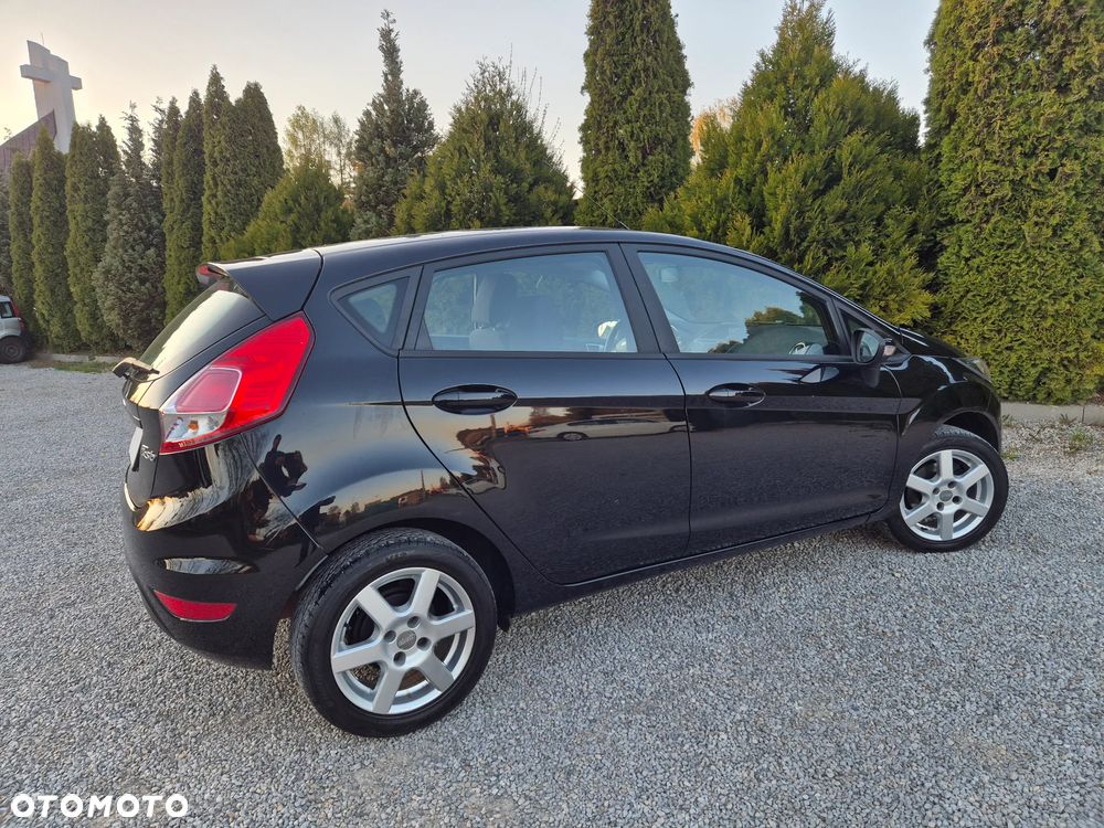 Ford Fiesta 1.25 Celebration - 39