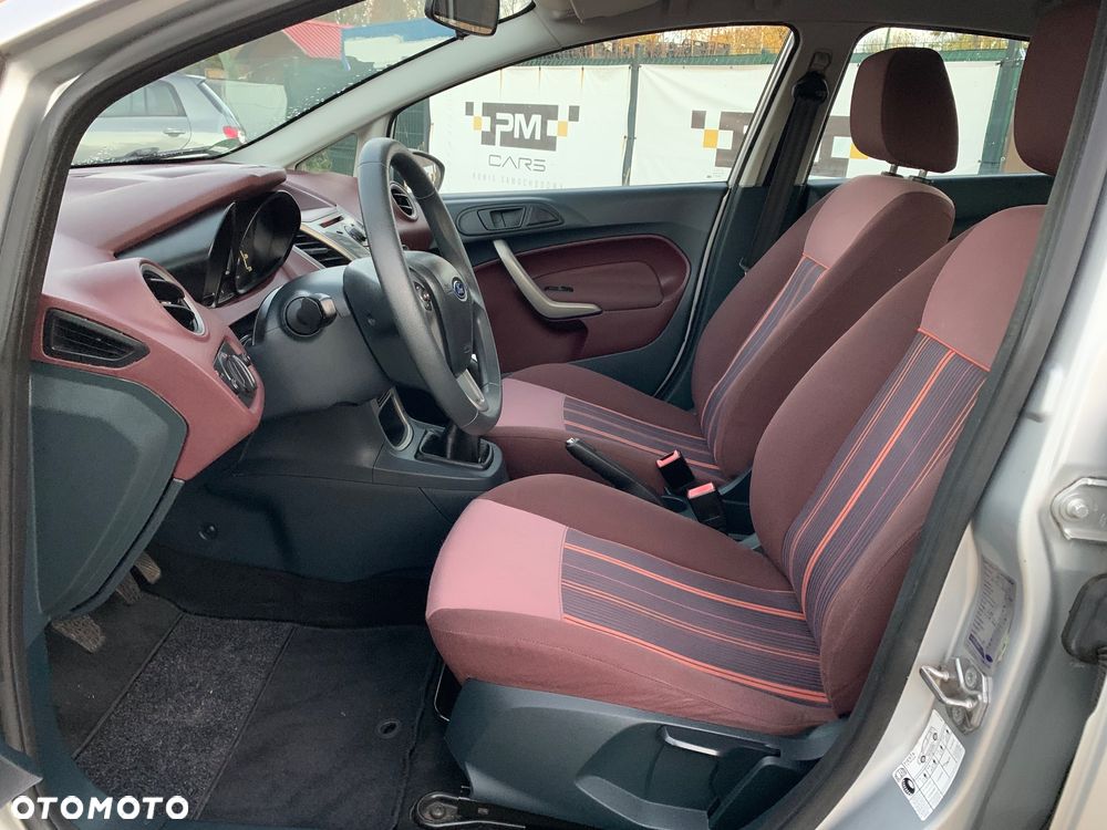 Ford Fiesta 1.4 Trend - 23