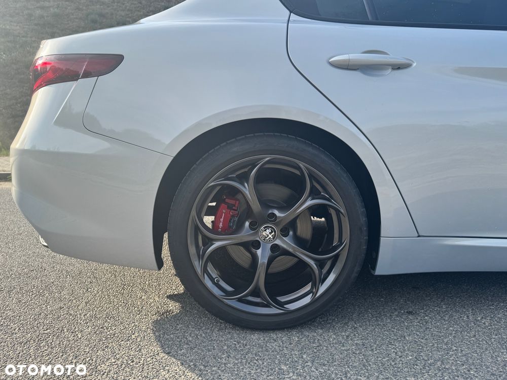Alfa Romeo Giulia 2.0 Turbo Veloce - 8