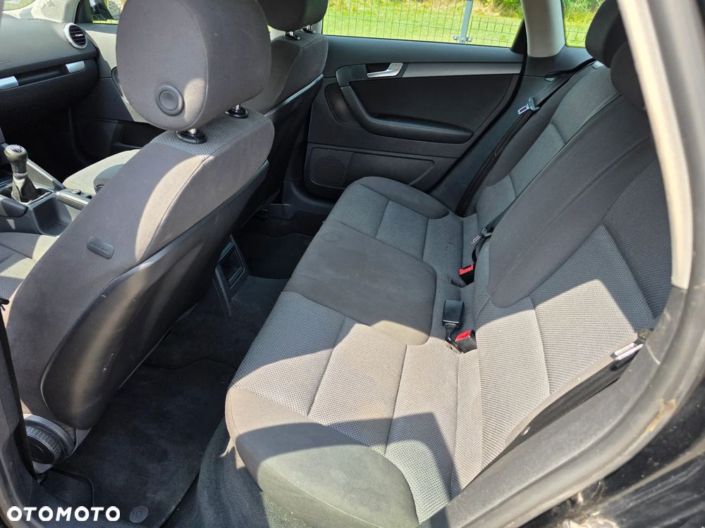 Audi A3 Sportback 1.6 TDI DPF Ambition - 25