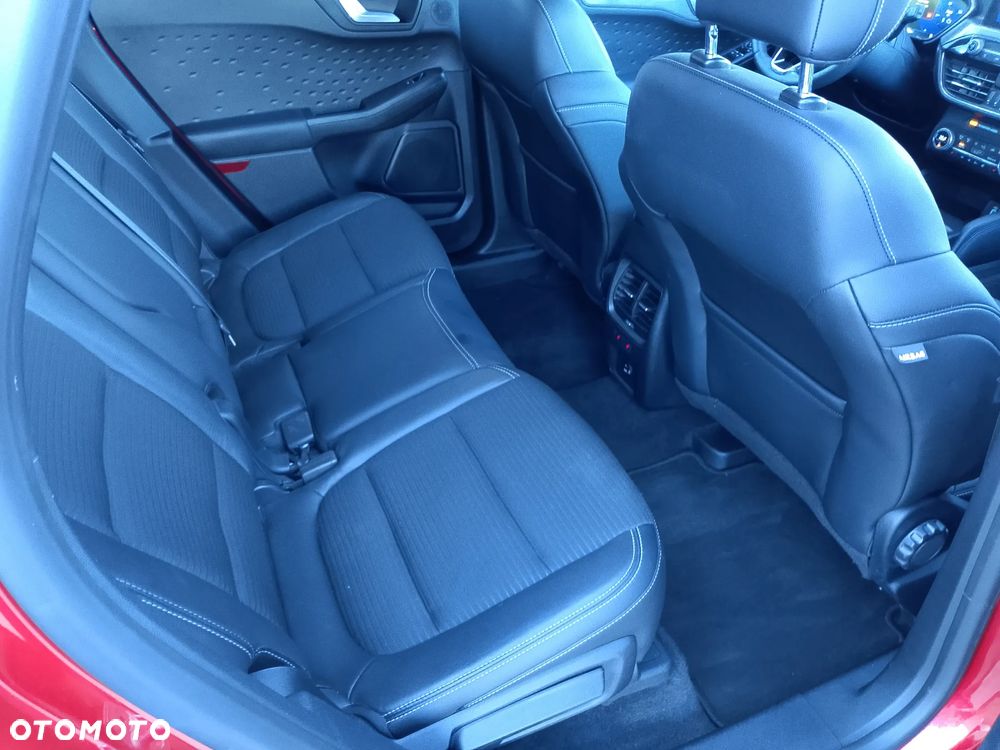 Ford Kuga 2.5 FHEV FWD Titanium X - 11