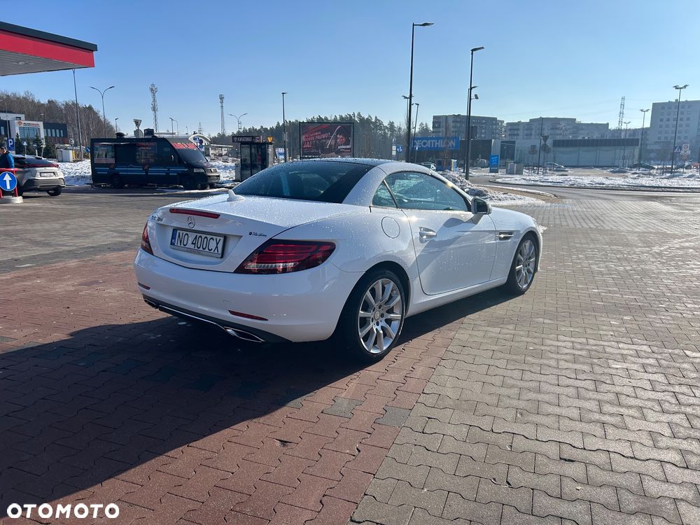 Mercedes-Benz SLC 300 9G-TRONIC - 4