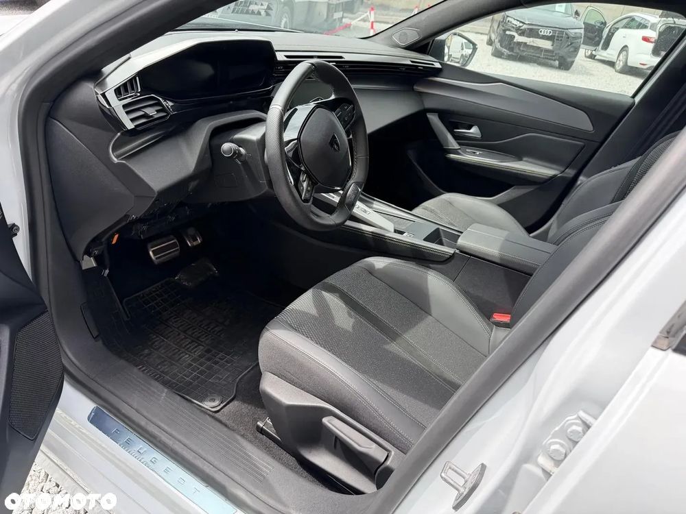 Peugeot 308 - 9