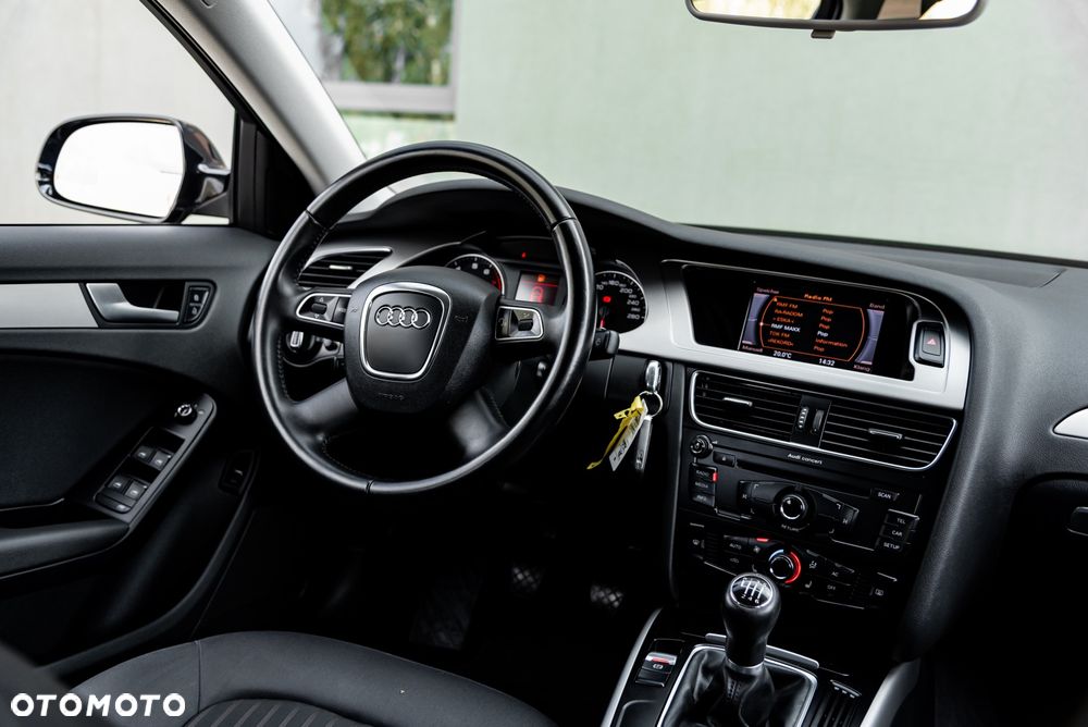 Audi A4 Limousine 1.8 TFSI Attraction - 28