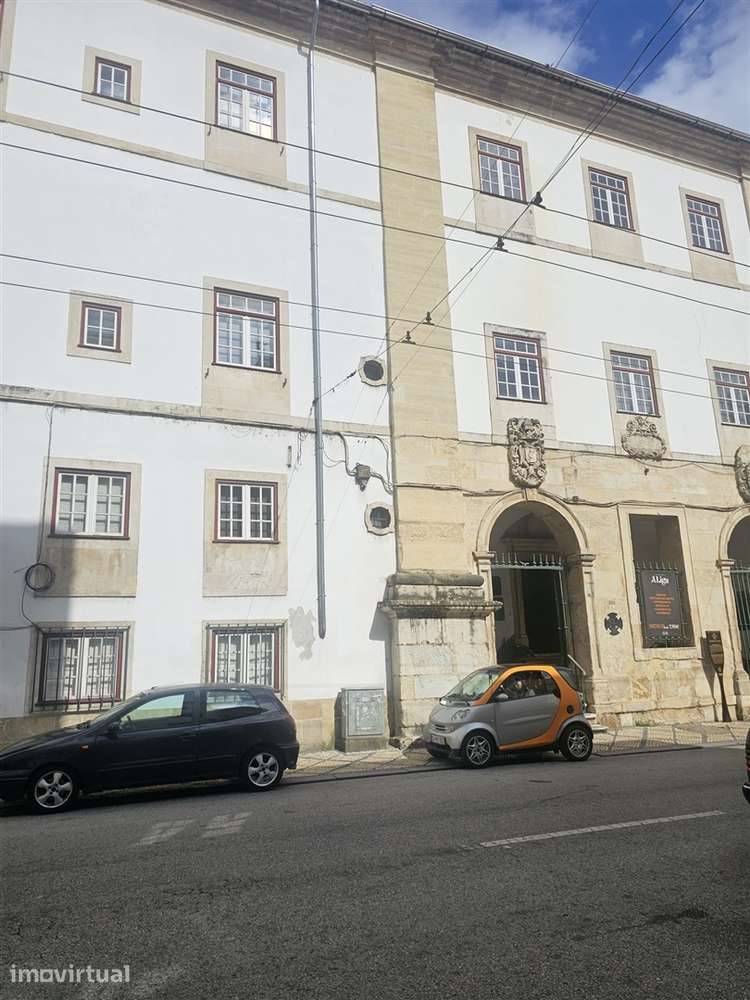 Loja no Coração da Baixa de Coimbra – Localização Premium! - Grande imagem: 2/10