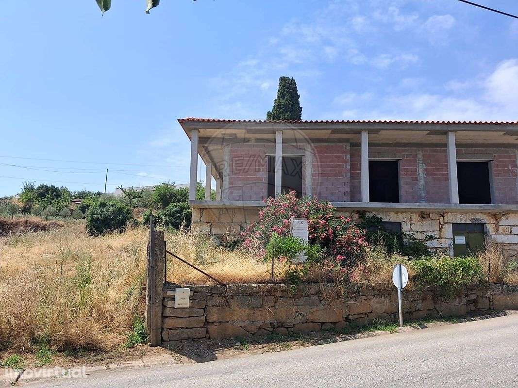 Moradia T4 para venda - Grande imagem: 2/22