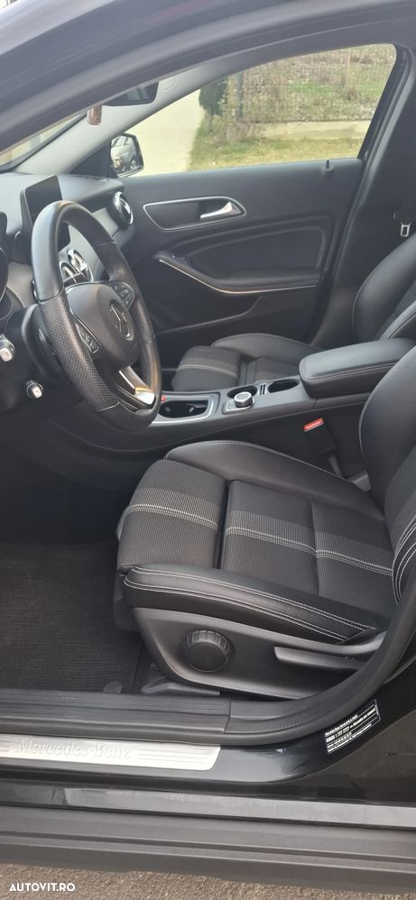 Mercedes-Benz GLA - 10