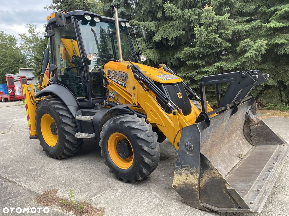 JCB 3CX - 9
