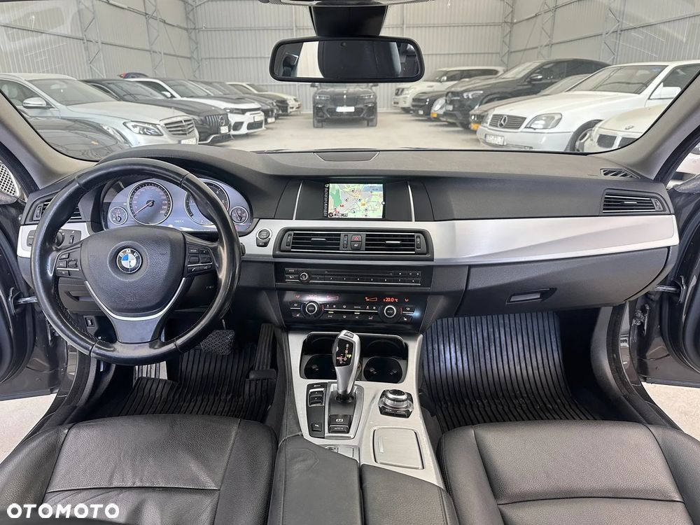 BMW Seria 5 520d - 5