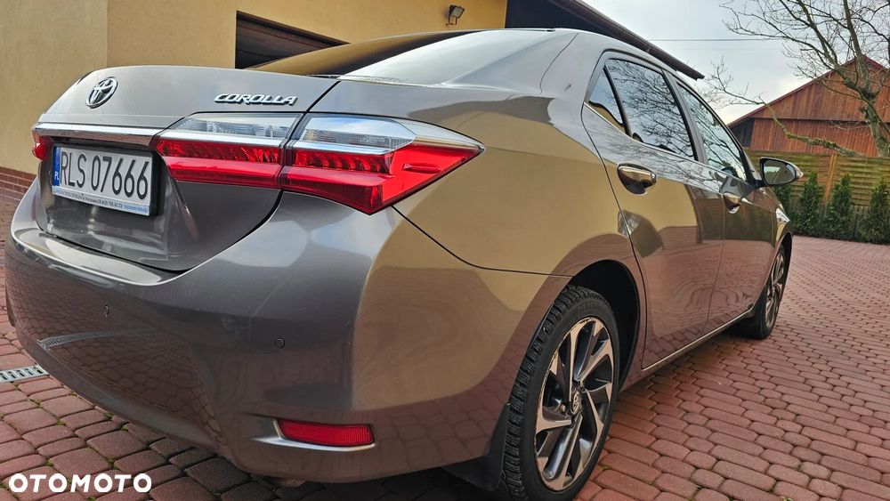 Toyota Corolla 1.6 Prestige EU6 - 22