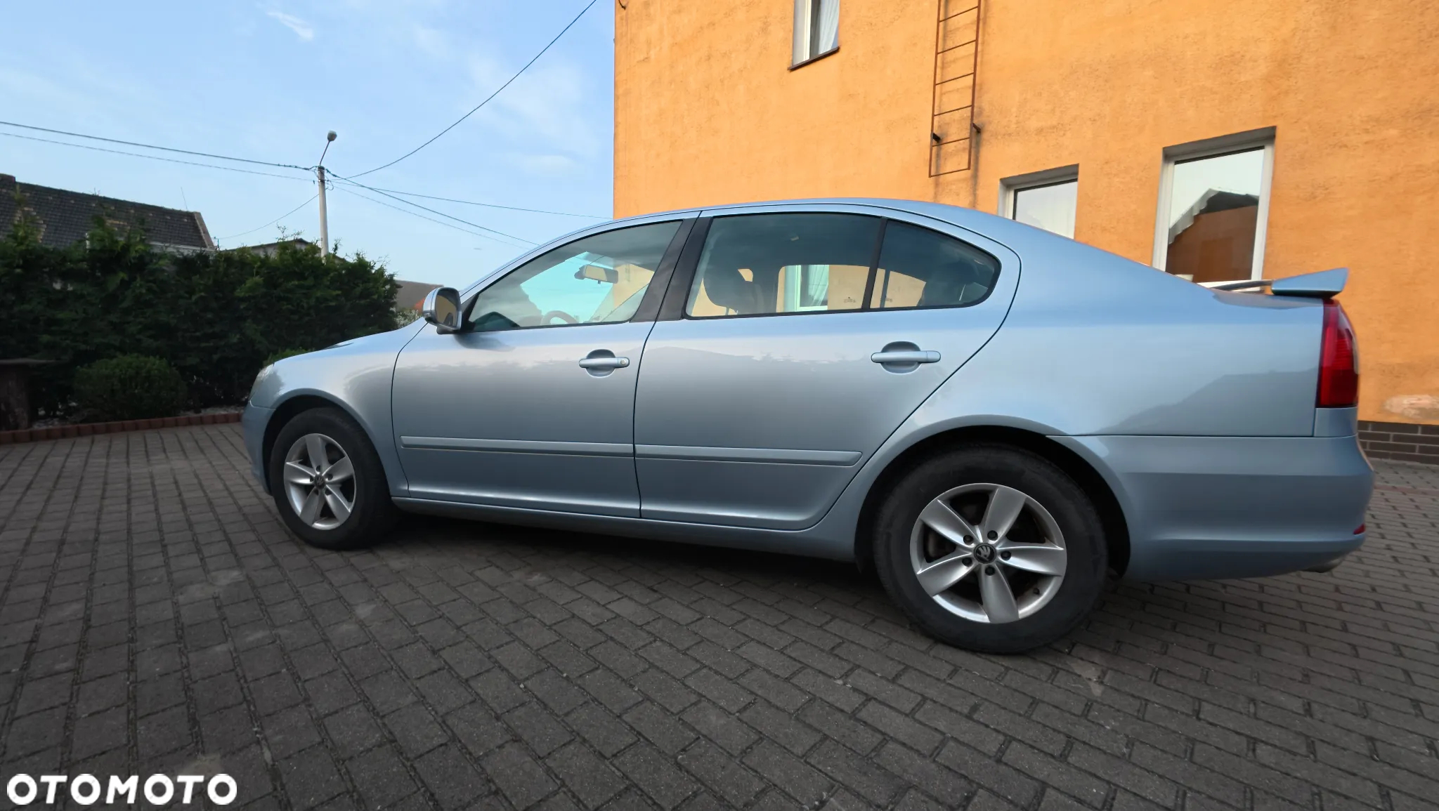 Skoda Octavia 1.8 TSI Ambiente DSG - 4