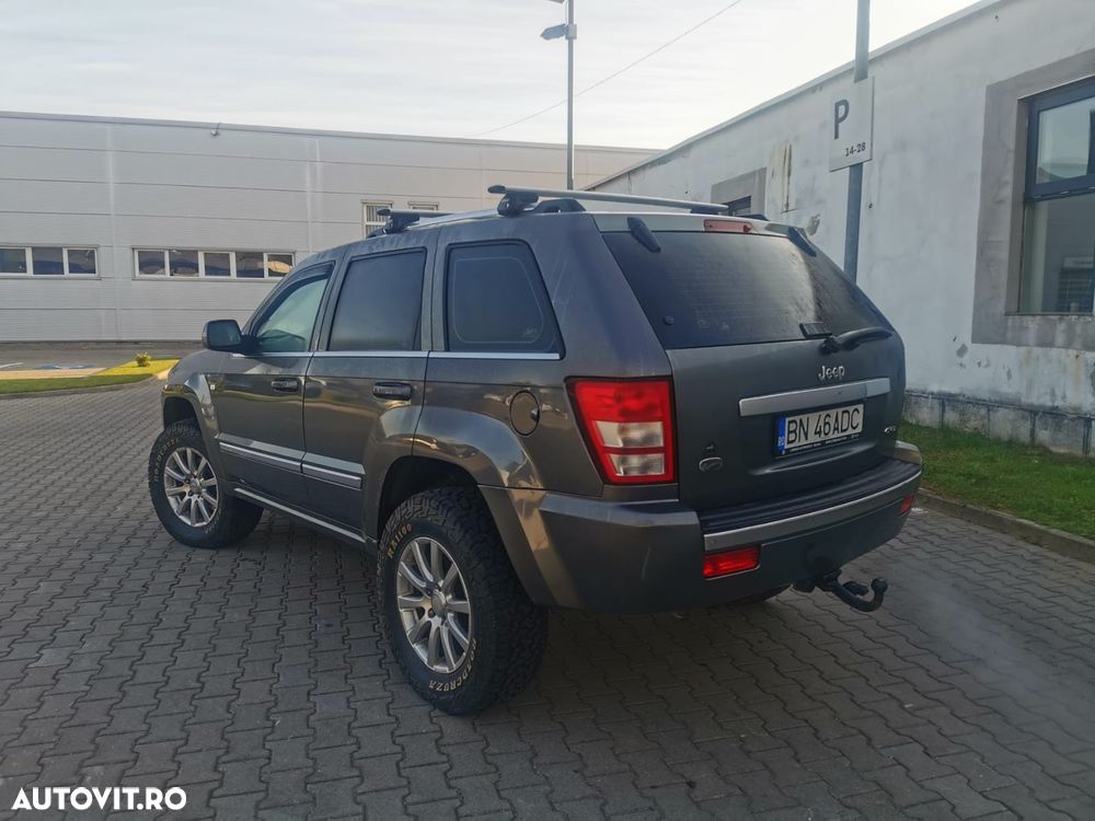 Jeep Grand Cherokee - 8