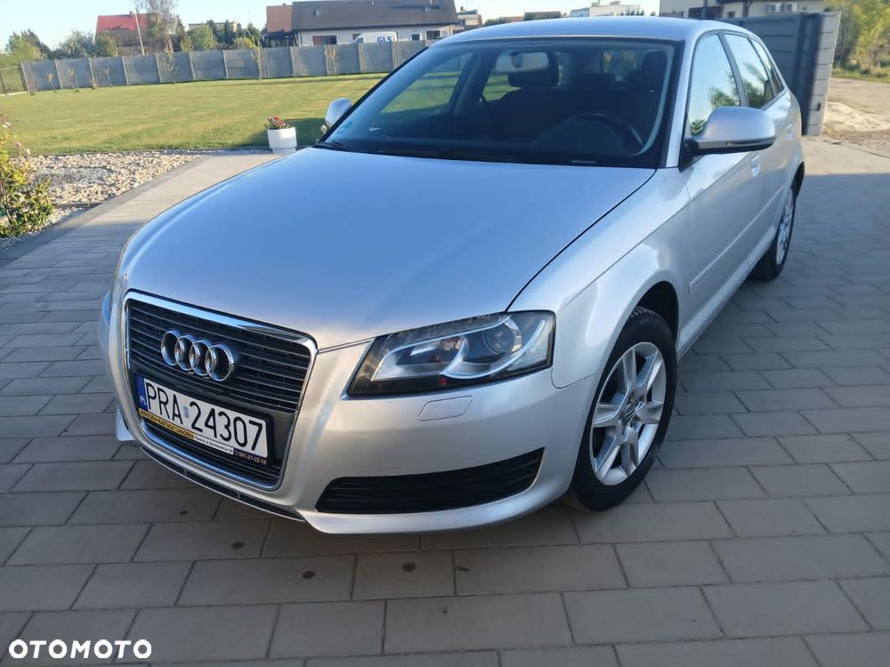 Audi A3 Sportback - 1