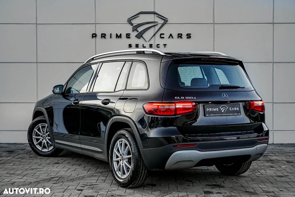 Mercedes-Benz GLB - 8