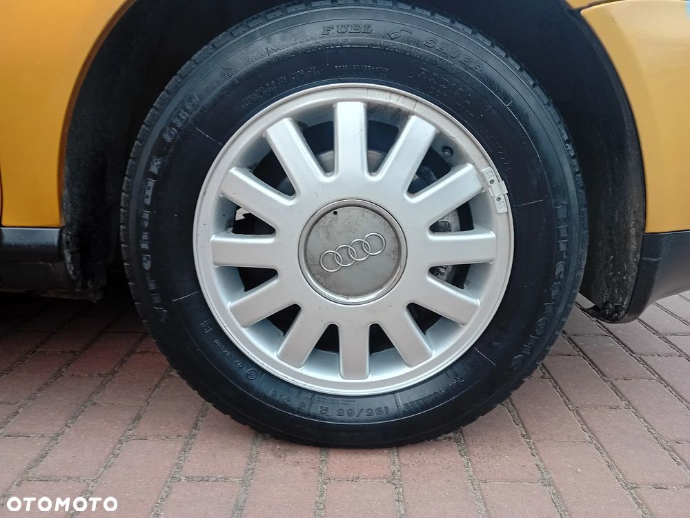 Audi A3 3-drzwiowe 1.6 Ambiente - 22