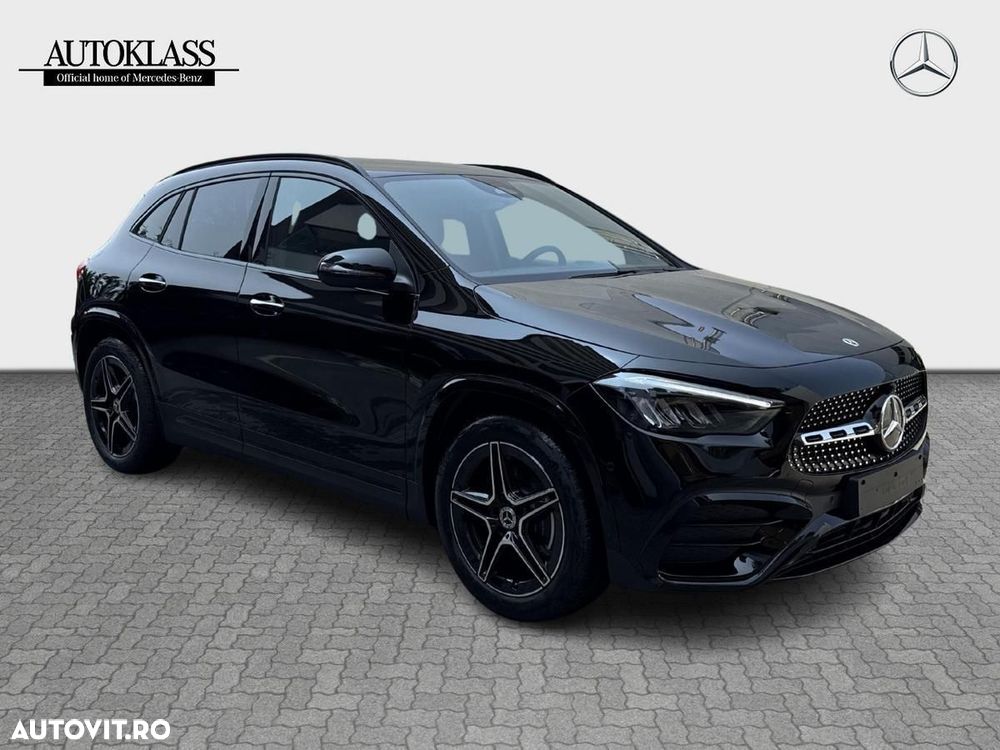Mercedes-Benz GLA - 8