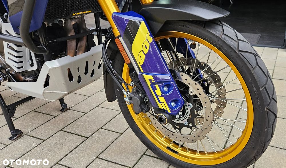 Suzuki DL - 25