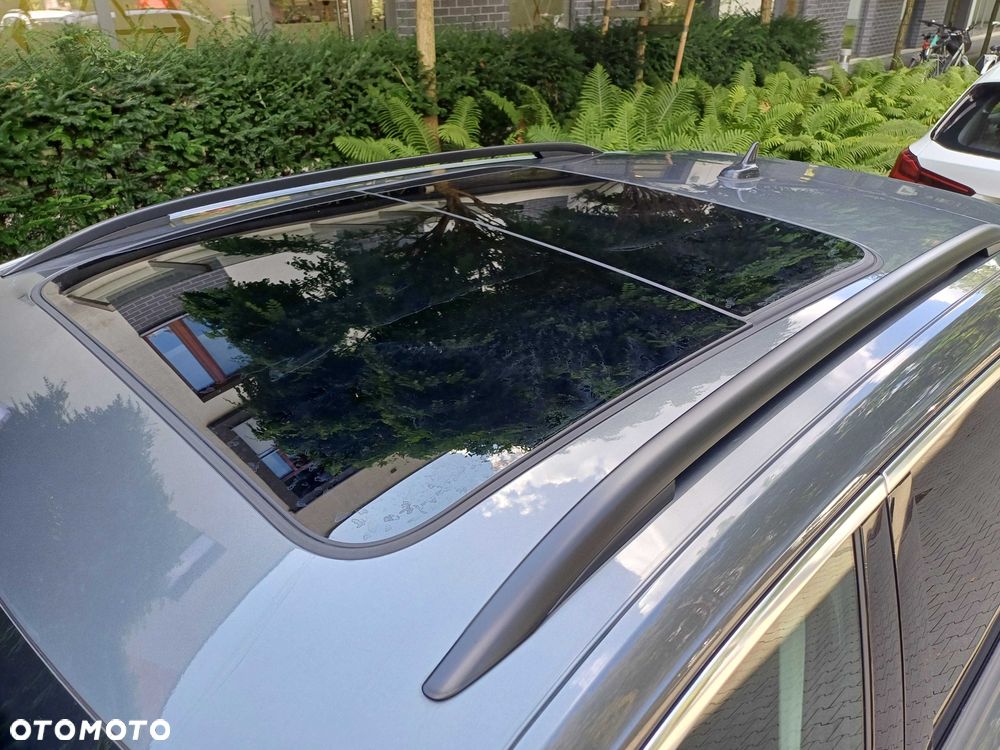 Volkswagen T-Roc - 7