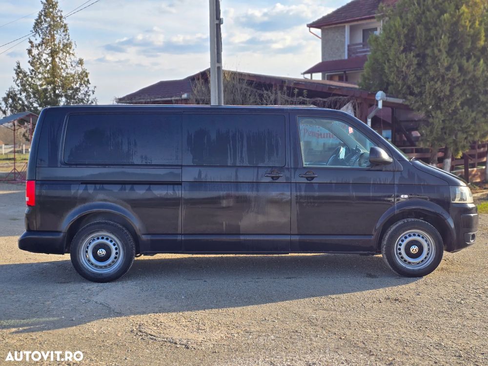 Volkswagen Caravelle - 7