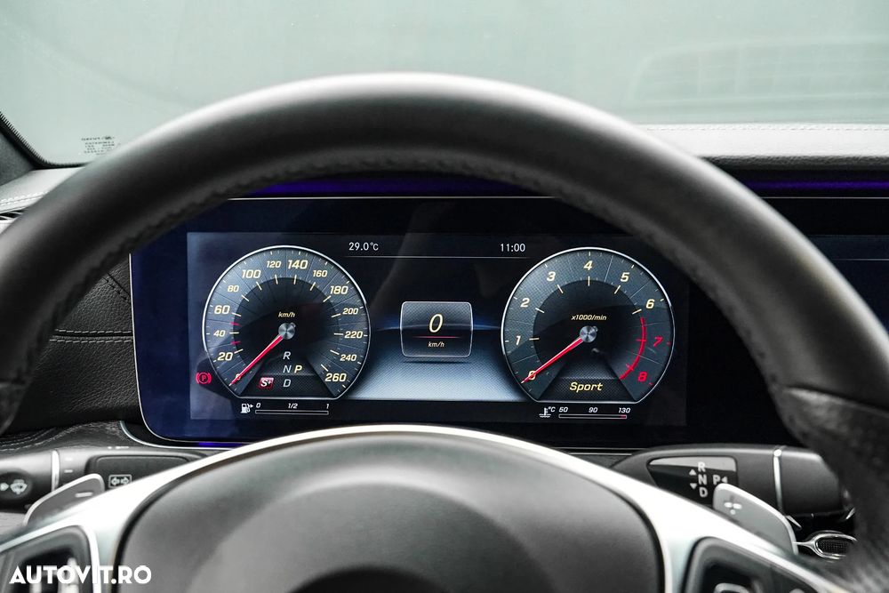 Mercedes-Benz E 300 9G-TRONIC AMG Line - 24