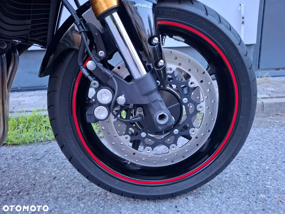 Yamaha FZ - 13