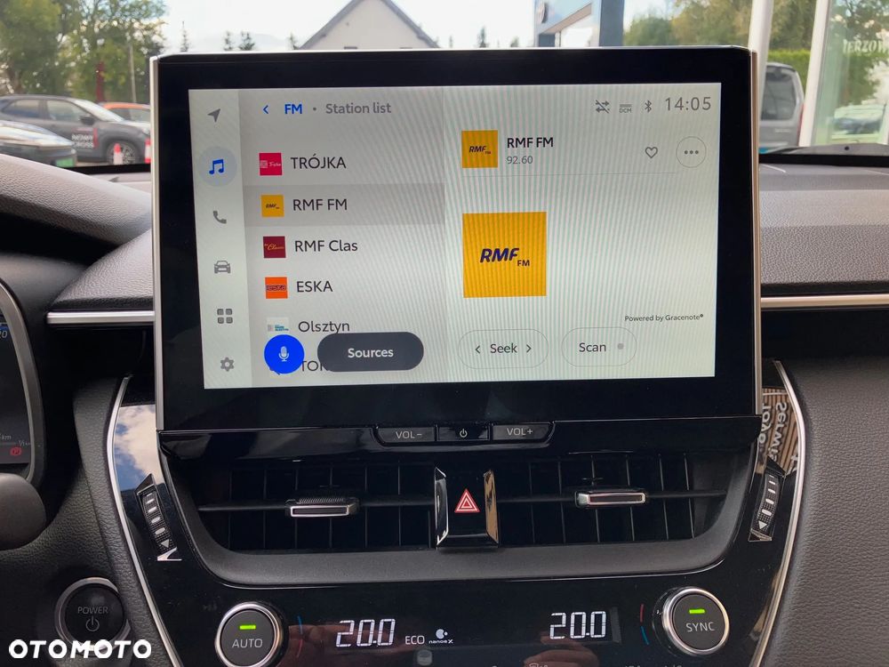 Toyota Corolla Cross 2.0 Hybrid Executive AWD - 31