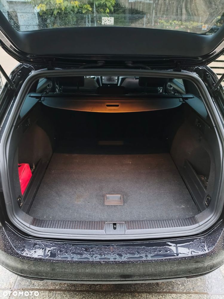 Volkswagen Passat 2.0 TDI SCR DSG Business - 6