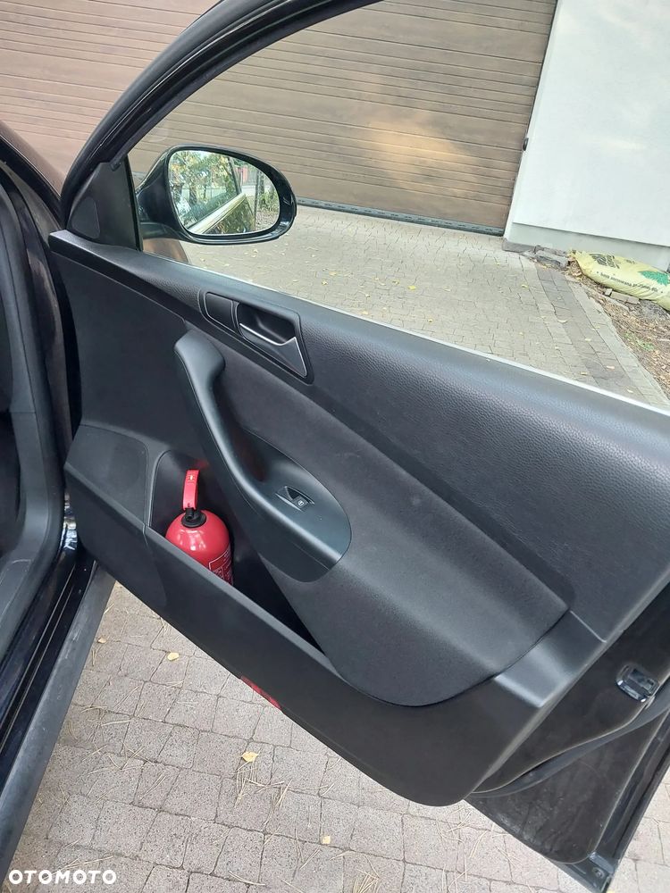 Volkswagen Passat 1.8 TSI Sportline - 19